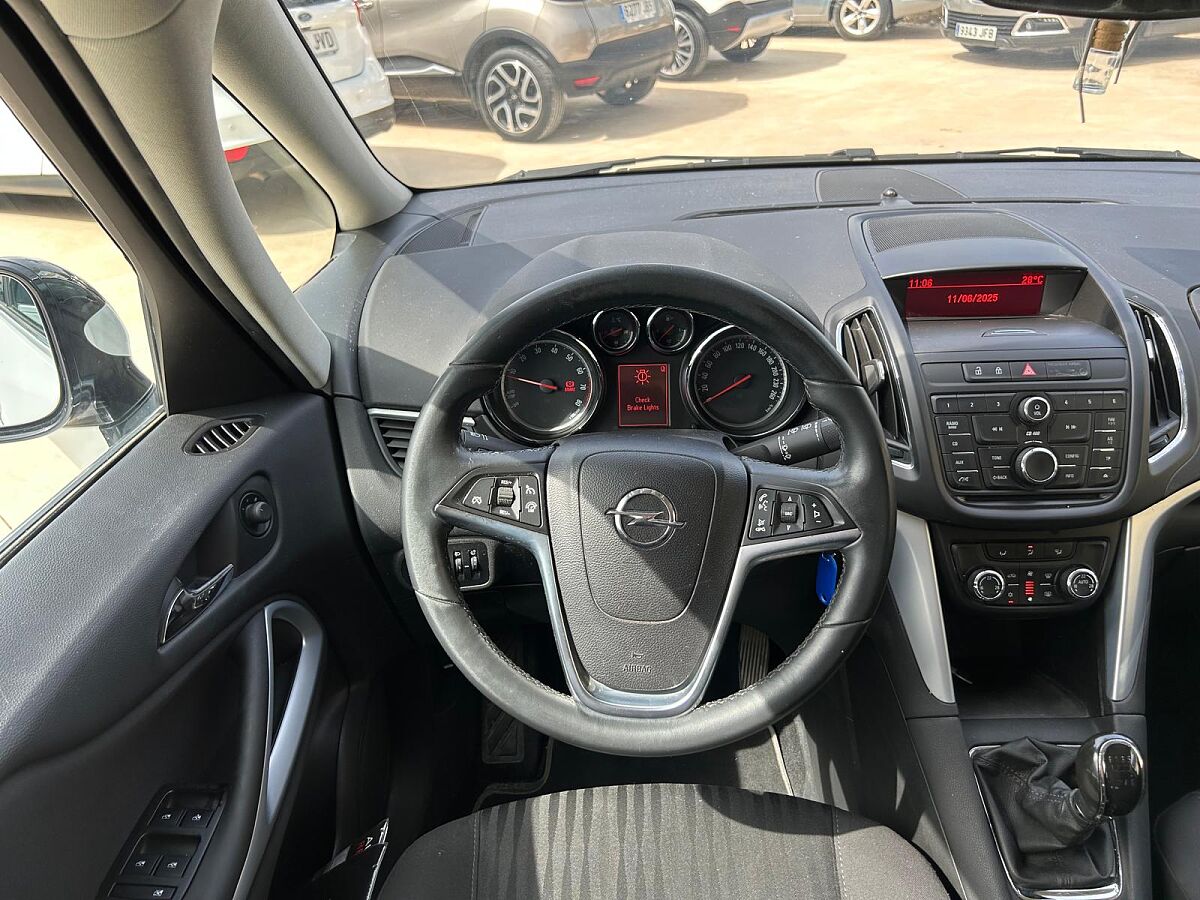OPEL ZAFIRA TOURER 1.4 T SPANISH LHD IN SPAIN 106000 MILES SUPERB 7 SEATS 2014
